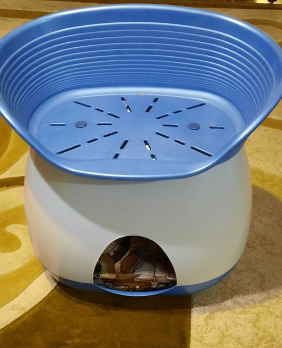 Casa  din plastic pentru pisica