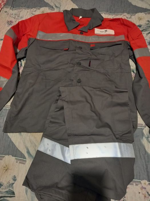 Новый кастюм 52- 54разм.