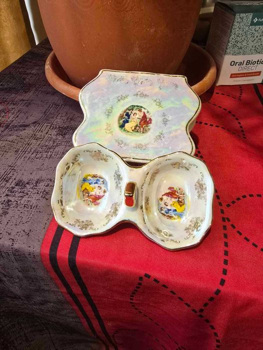 Порцеланови пепелници, салфетници и солници