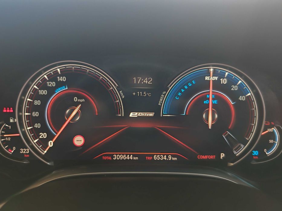2019 BMW G11 seria 7 740e iPerformance 2.0 benzina + plug in Hibrid de UK Anglia volan dreapta fac schimb variante duba suv 4x4 SAU 2 masini