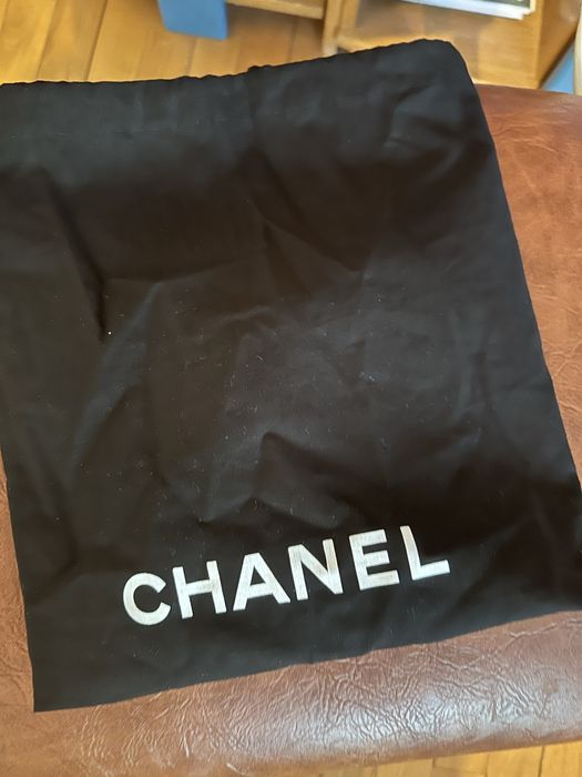 Chanel chevron calfskin stare impecabila, originala cu card de autent
