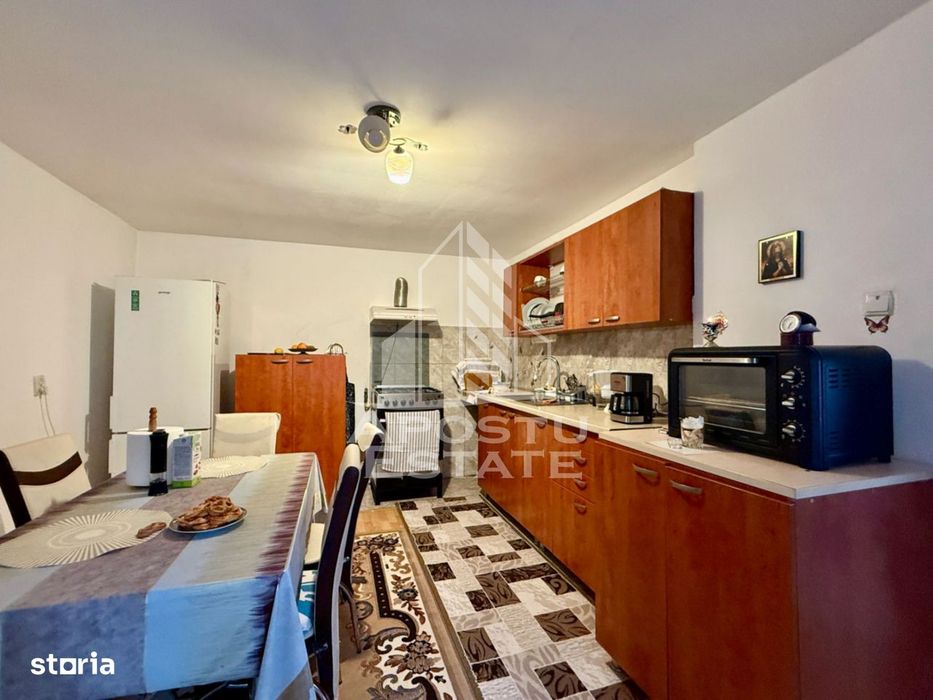 Casa individuala cu 6 camere de vanzare zona Plopi Timisoara