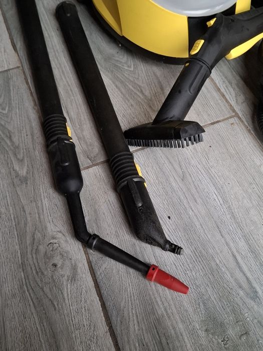 Aparat de curățat cu aburi plus mașină de calcat 1500lei.