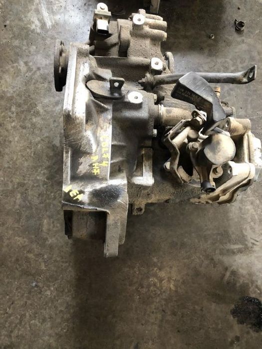 cutie viteza manuala 1.9 tdi vw golf 4  dea