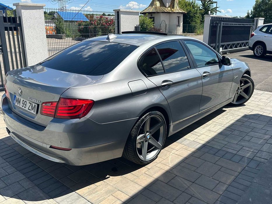 BMW 5 Series 2011 — imagine 4
