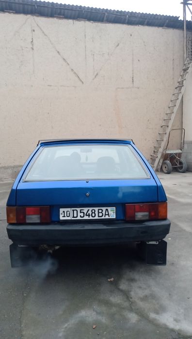 Автомобиль Лада ВАЗ-21093