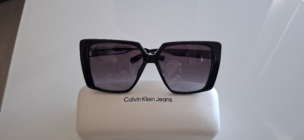Слънчеви очила Calvin Klein