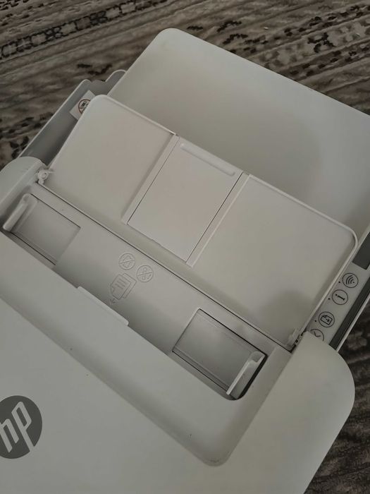 Vând imprimanta HP DESKJET 4120e