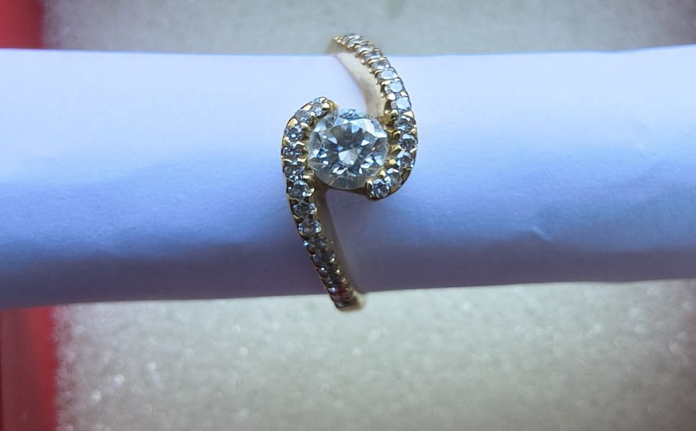 Inel aur 18K cu diamant natural 0,43 ct + 30 diamante | Certificat | Model elegant