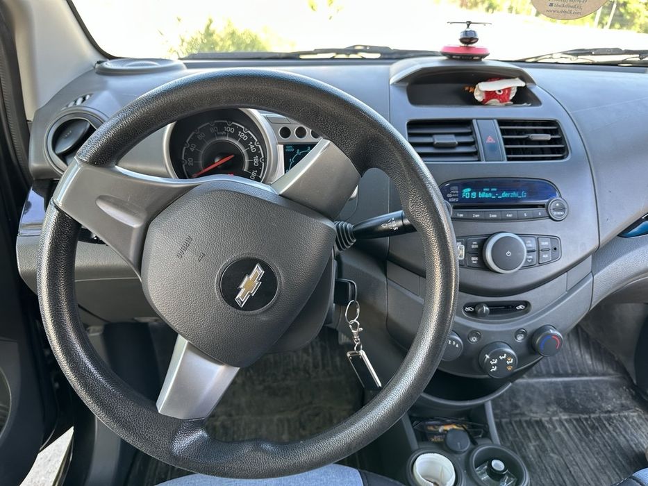 Продаётся автомобиль спарк