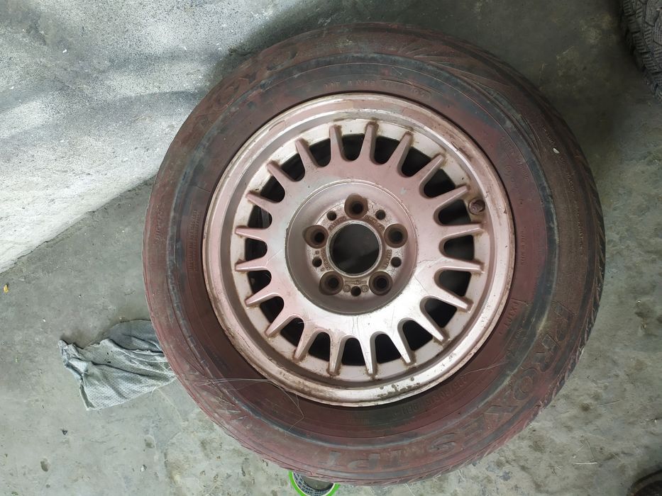 Запаска на БМВ е34