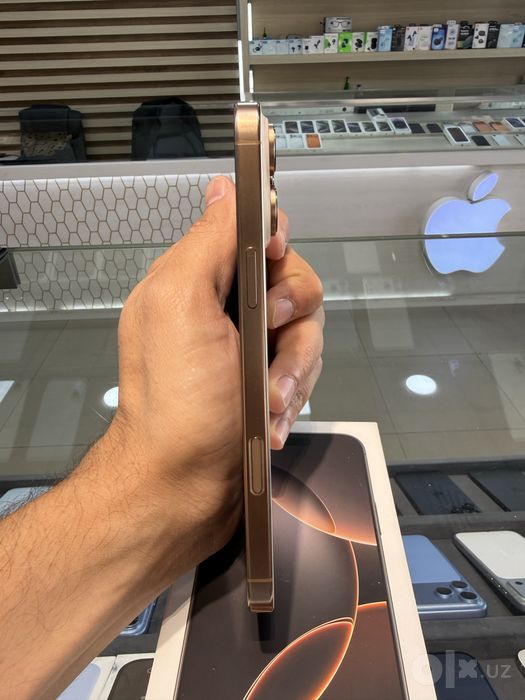 Iphone 16 Pro Max Desert titanium