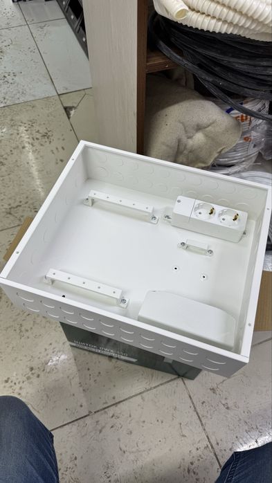 щиток для wi-fi модема