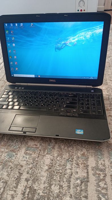 Ноутбук DELL.     .