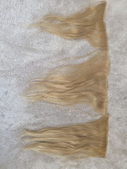 Естествено руса чуплива коса!