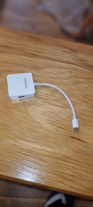 Vand hub usb c Dell . Model: k17a