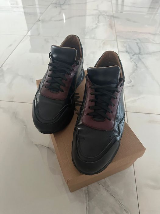 Vând pantofi din piele sport/casual mărimea 44 pt barbati