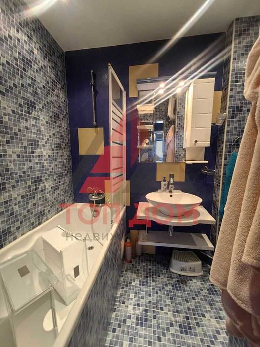 Дава се под наем Тристаен апартамент в Варна, Общината - 82 кв.м за 561 € - Снимка #8