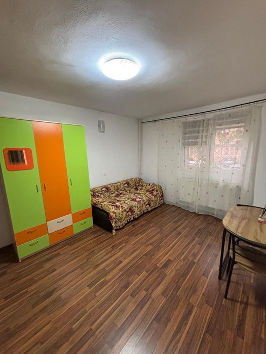Apartament 2 camere de inchiriat-Centrala proprie--Metrou Gorjului