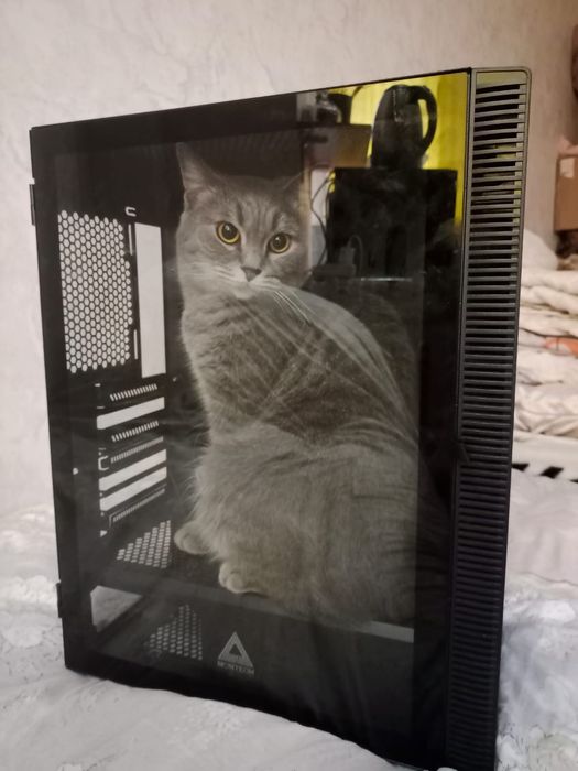 Корпус для ПК с магнитной крышкой