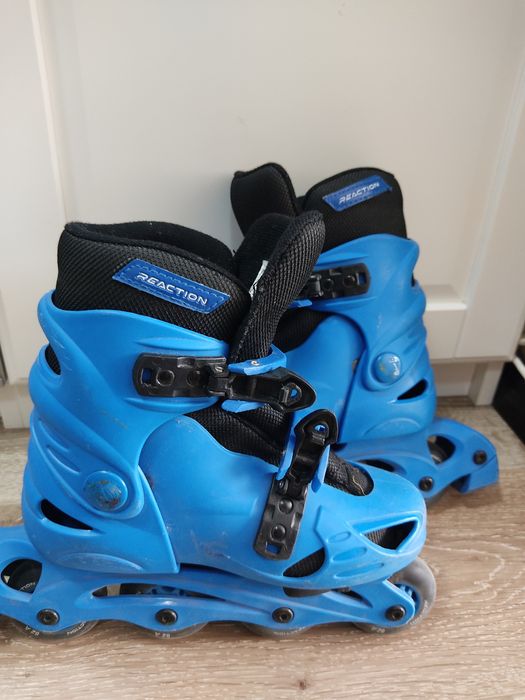 Роликовые коньки