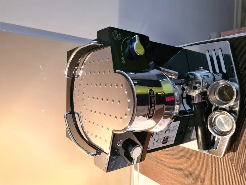 Кафемашина DELONGHI