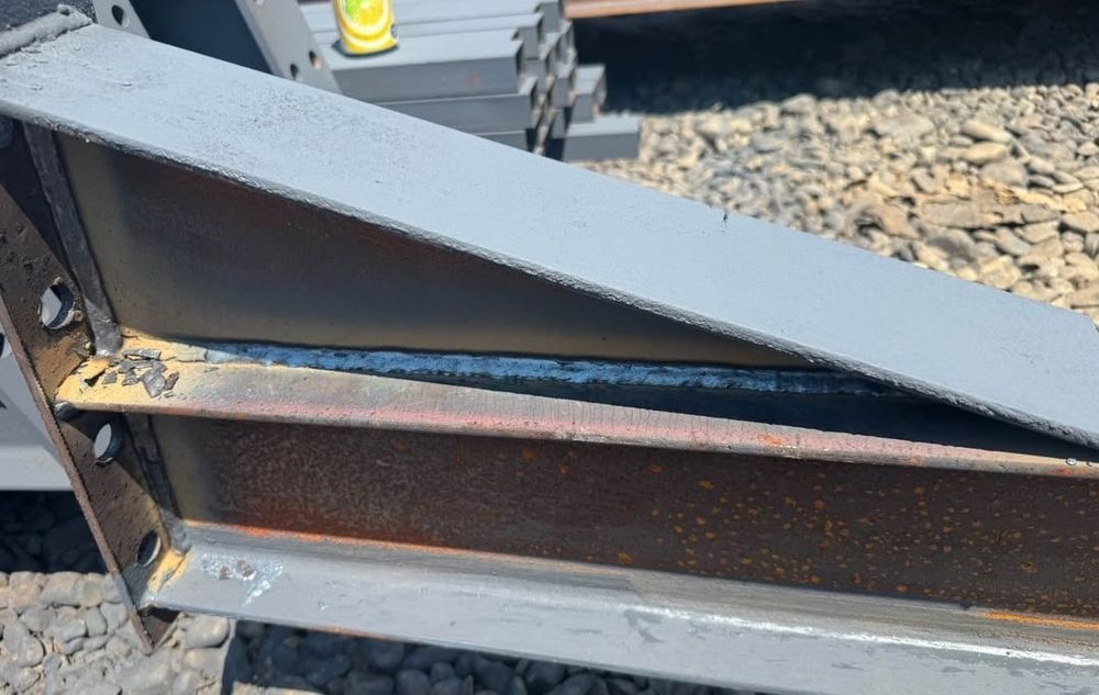 Vând hale metalice 10x15x4m  confecționate din profil IPE160