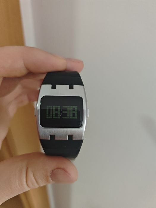 Часы SKMEI водонепроницаемые .