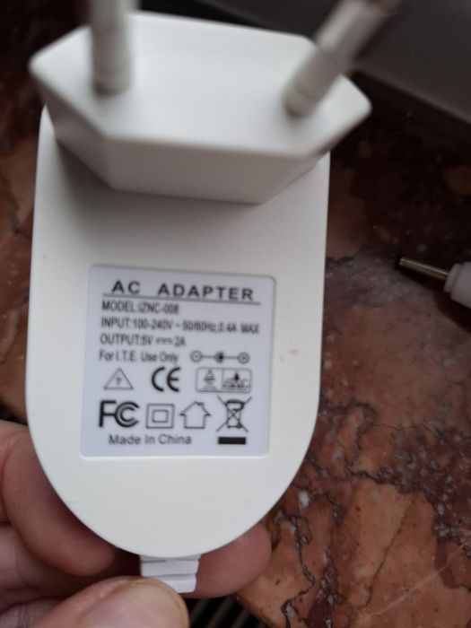 Încărcător tip nokia