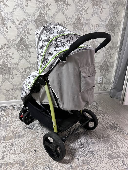 Продам коляску почти новая