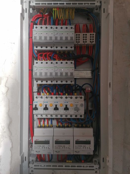 Servicii instalații electrice