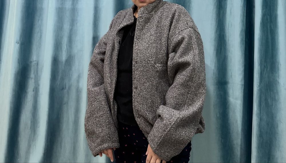 Продам бомбер,ZARA