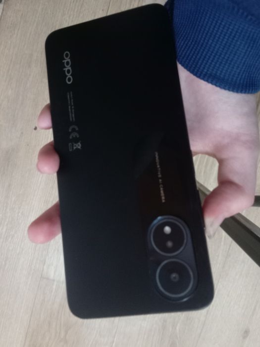 продам телефон оппоА18 30т