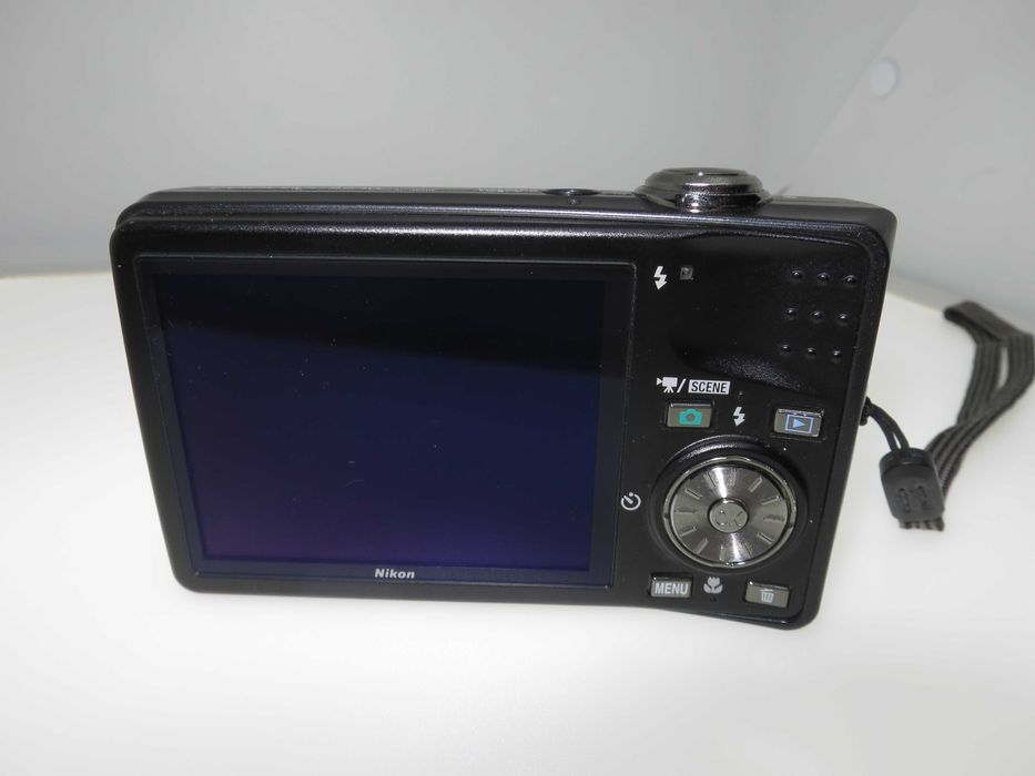 Nikon Coolpix S630 цифров компактен фотоапарат дигитална камера НОВ
