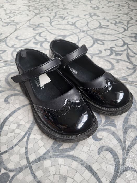 Новые туфельки для девочки