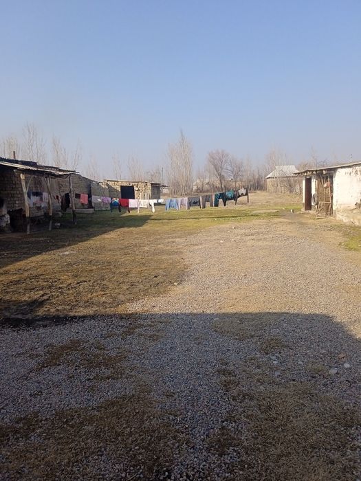 Зудлик билан уй сотилади