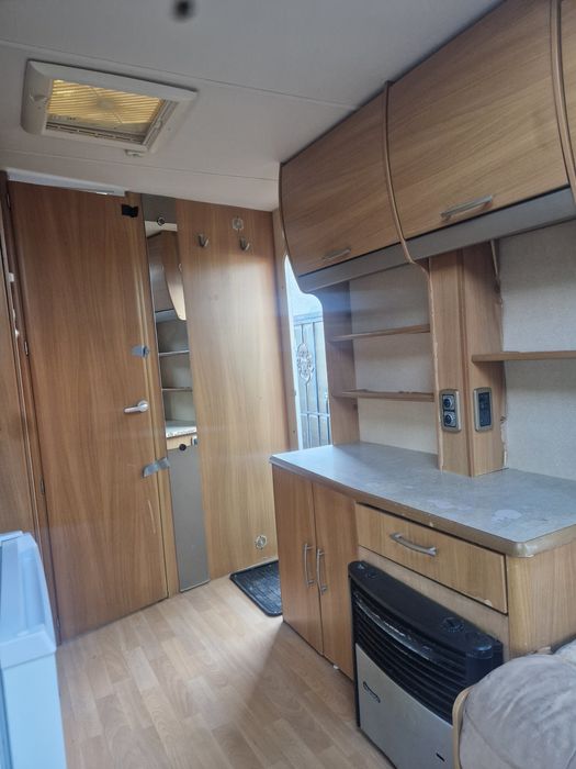 Rulota Swift 2 3 persoane