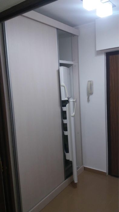Garsonieră 34 mp de închiriat – Str. Olimpiadei, Oradea, mobilată și utilată.