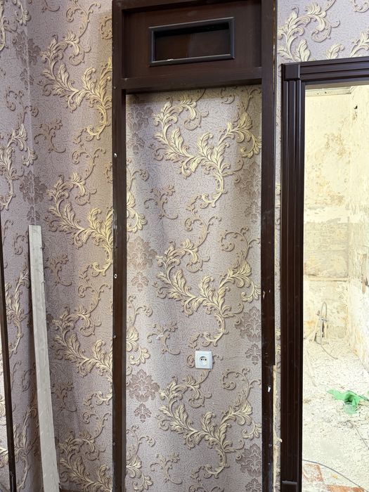 Taxta eshik sotiladi