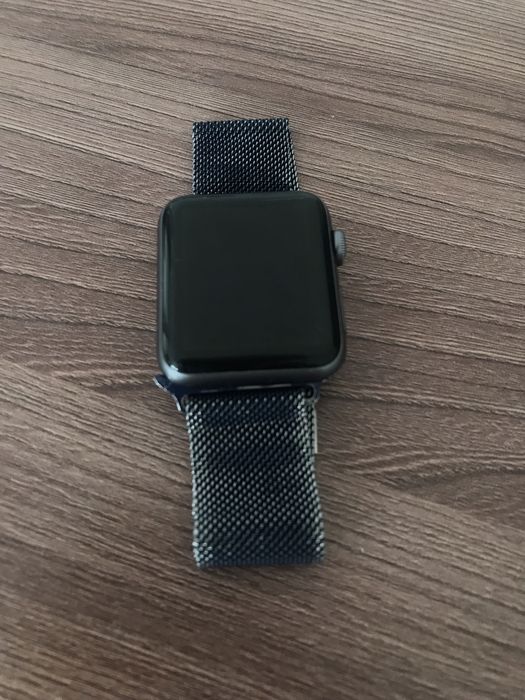 Продам Apple Watch 3 series