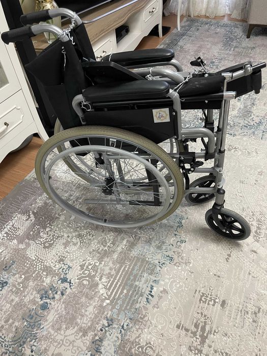 коляска для инвалидов механическая
