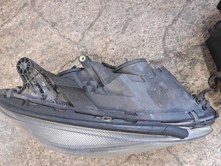 Фарове Mercedes W204 C Class Седн Комби Мерцедес Ц класа