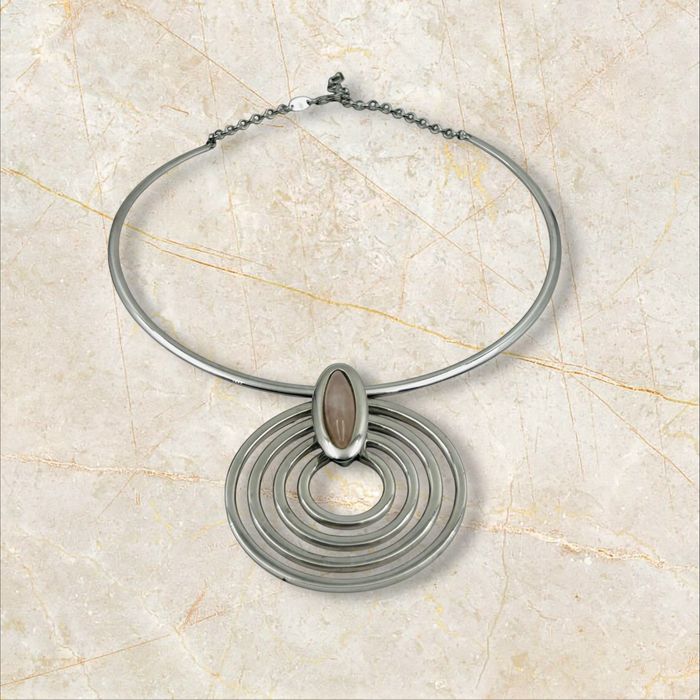 Nuovegiote сребърно твърдо колие с розов кварц