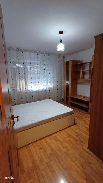 Apartament 2 camere semidecomandat, zona Craiovița Nouă - Triaj — fotografia 3