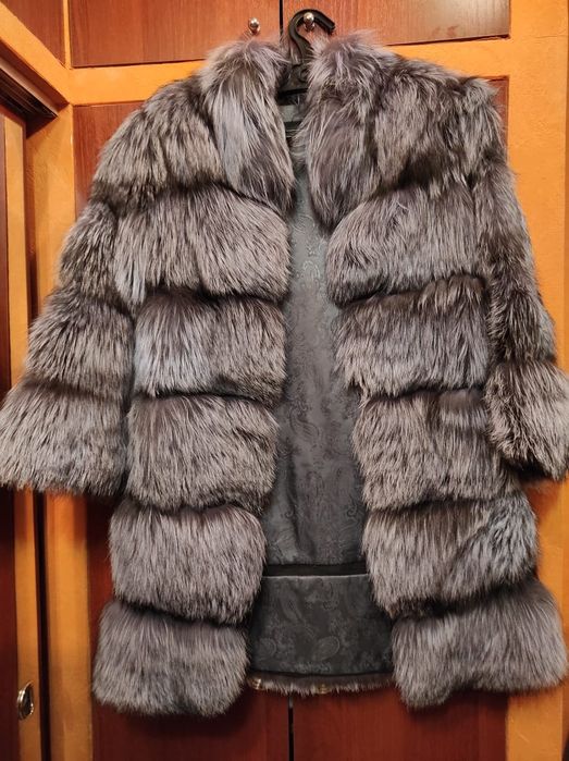 Срочно продам  шубы б/у