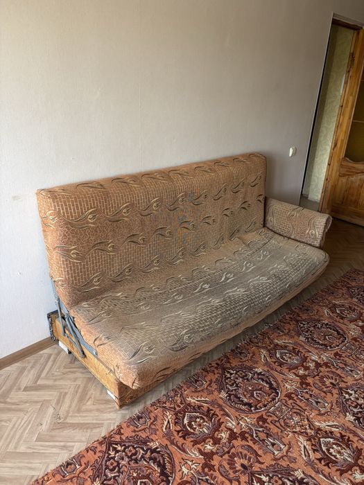 Продам диван тахта