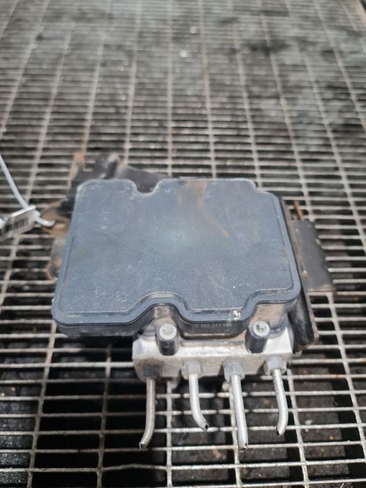 Pompa abs Dacia Dacia Logan II MCV 2013 - 2016 (1335) Benzina ASR