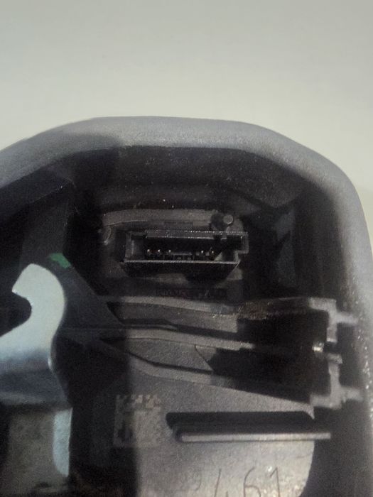 Broasca usa stanga fata BMW E90 E91 7229461 inchidere centralizata