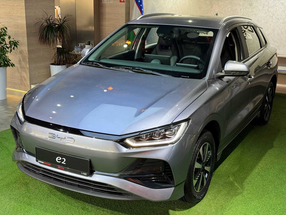 E2 BYD в официальном салоне