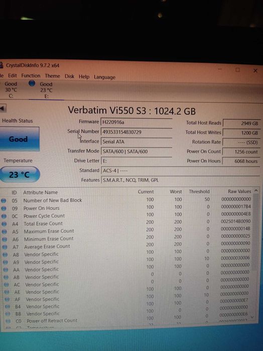 1 TB SSD / твърд диск